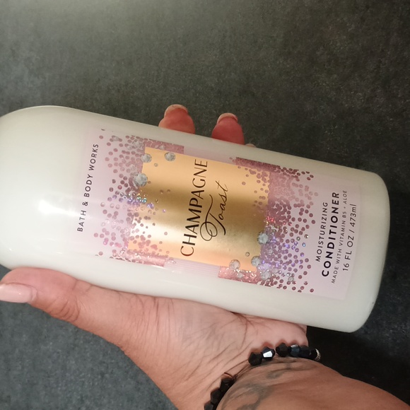 Bath & Body Works Champagne Toast Set - Picture 10 of 15